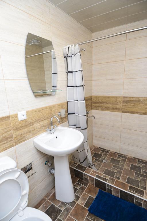 Solo Room Apartment Τυφλίδα Εξωτερικό φωτογραφία